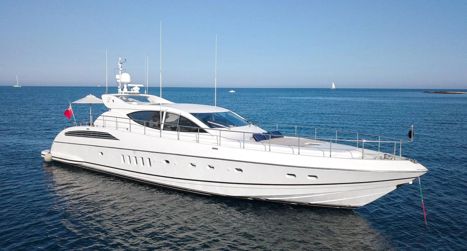 LEOPARD 24 - yacht charter photo 2